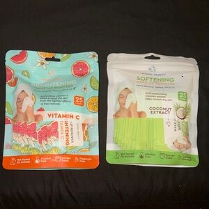 Brightening Makeup Remover with Vitamin C - 25 Count OR Coconut Extract